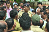 Manipal: Auto men go on flash strike opposing harassment by cops on pretext of probe